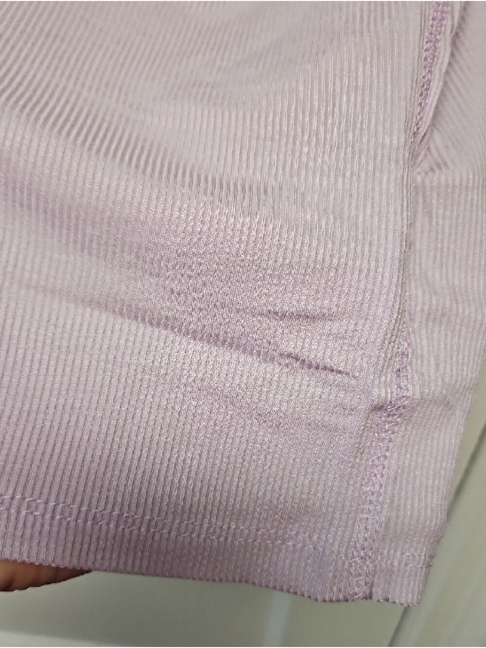 Women's Lilac Ribbed Mock-Neck Sleeveless Top - Picture 3 of 10